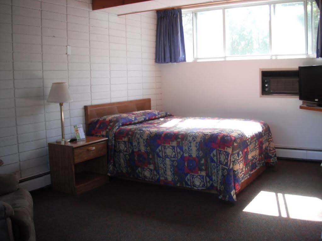 Sierra Motel Traverse City Zewnętrze zdjęcie